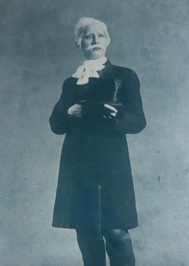 열린수장고 주제전시 '헌정-염원, 사랑, 생명을 위한 바리톤 이점희'